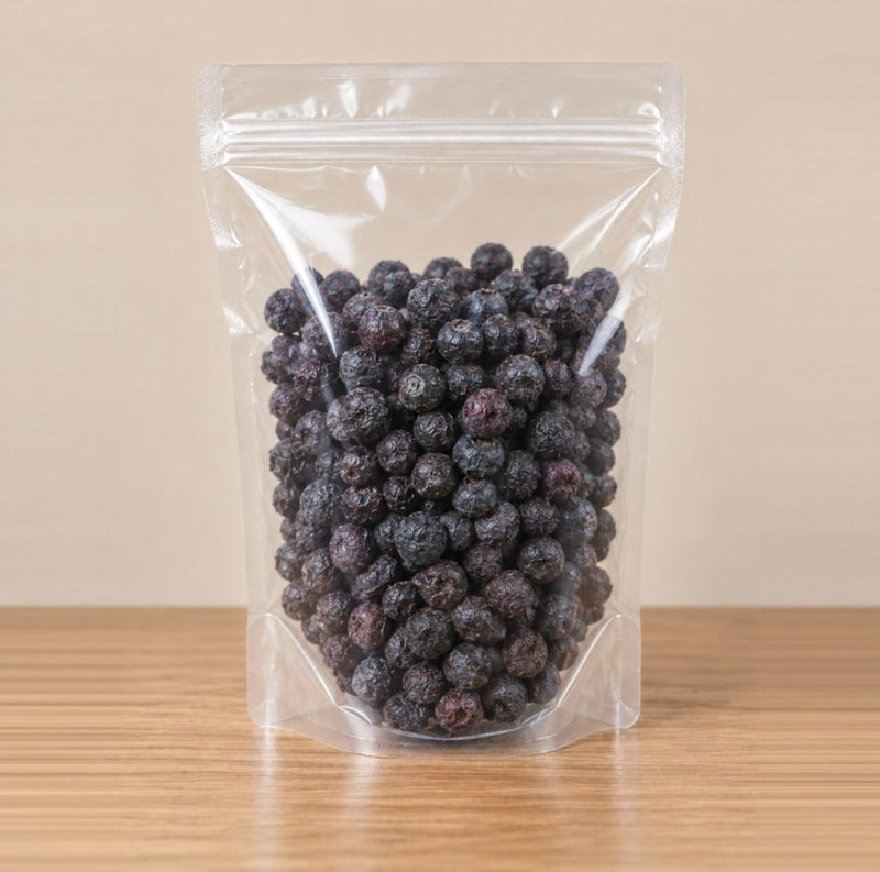 Luna freeze-dried whole blueberry dog treats in a 250 g clear pouch